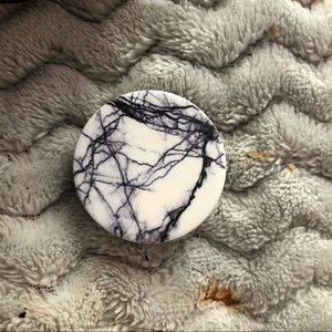 Marble Pop Socket